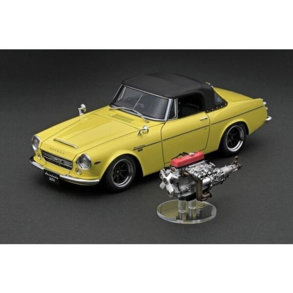 Nissan Datsun Fairlady 2000 (SR311) + U20 Engine - 1:18 - Ignition Model Nissan Datsun Fairlady 2000 (SR311) + U20 Engine - 1:18 - Ignition Model