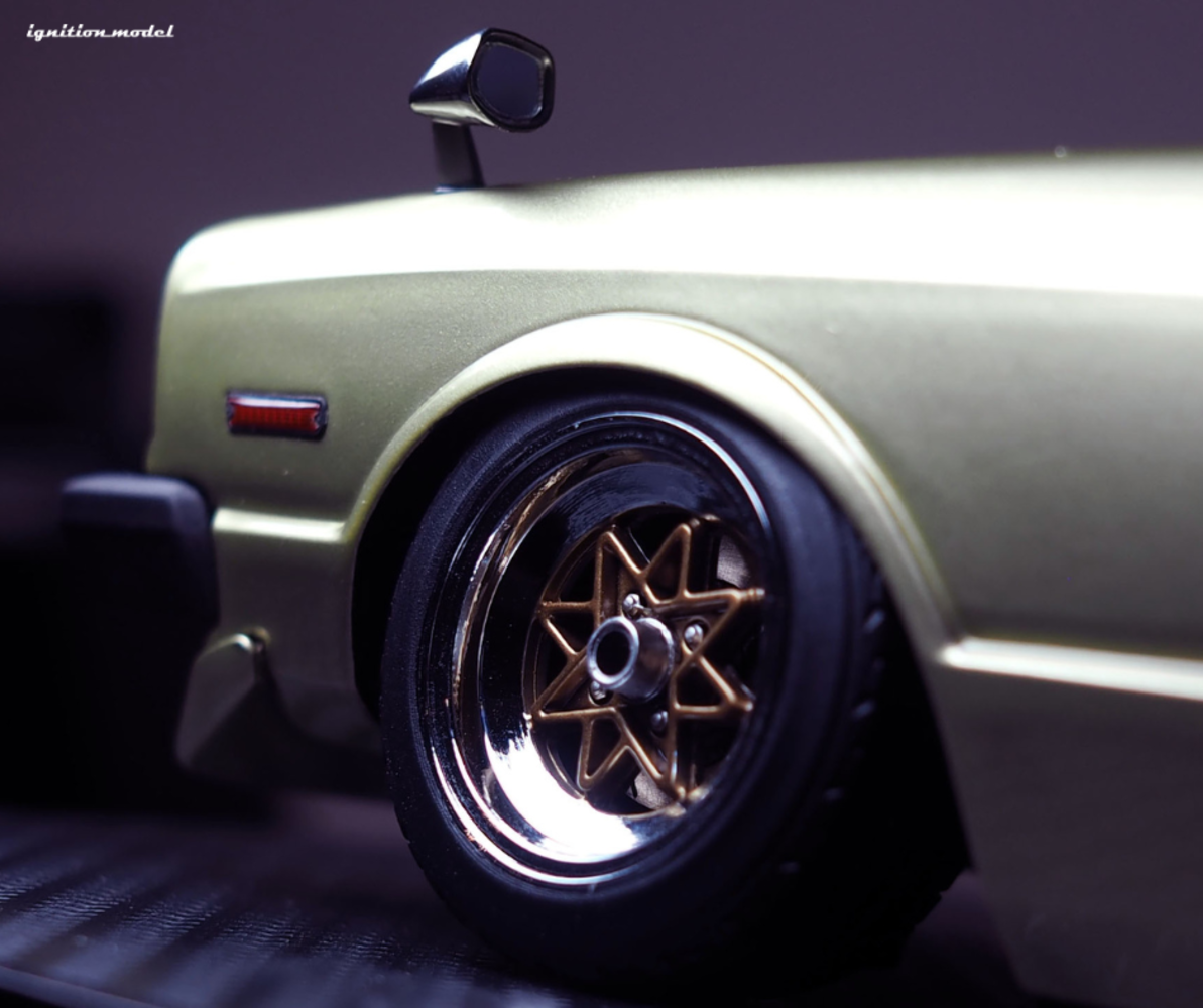 Toyota Toyota Mark II Sedan Grande (MX41) - 1:18 - Ignition Model