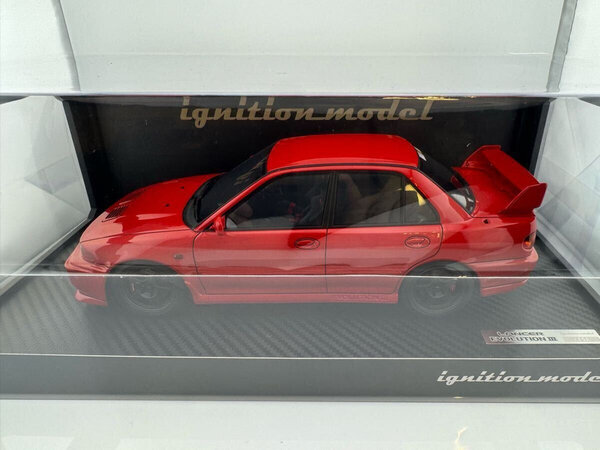 Mitsubishi Mitsubishi Lancer Evolution III GSR (CE9A) - 1:18 - Ignition Model