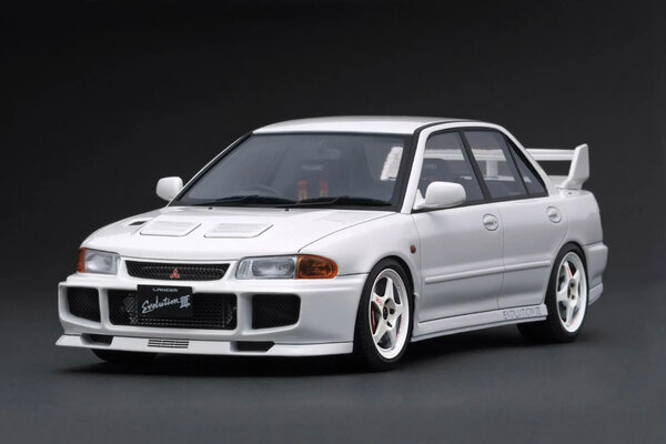 Mitsubishi Mitsubishi Lancer Evolution III GSR (CE9A) - 1:18 - Ignition Model Mitsubishi Mitsubishi Lancer Evolution III GSR (CE9A) - 1:18 - Ignition Model