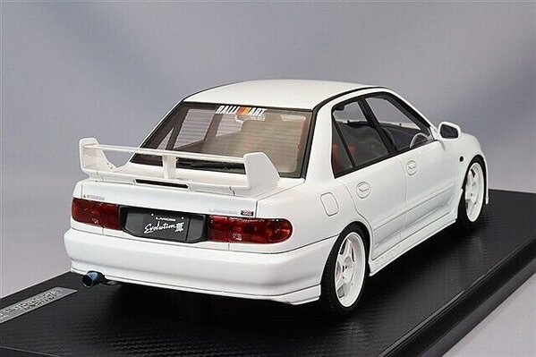 Mitsubishi Mitsubishi Lancer Evolution III GSR (CE9A) - 1:18 - Ignition Model Mitsubishi Mitsubishi Lancer Evolution III GSR (CE9A) - 1:18 - Ignition Model