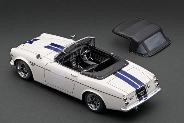 Nissan Datsun Fairlady 2000 (SR311) - 1:18 - Ignition Model Nissan Datsun Fairlady 2000 (SR311) - 1:18 - Ignition Model