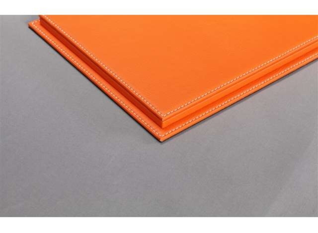 Atlantic Mulhouse Acrylic Display Case + Orange Leather Base - 1:8 - Atlantic Atlantic Mulhouse Acrylic Display Case + Orange Leather Base - 1:8 - Atlantic