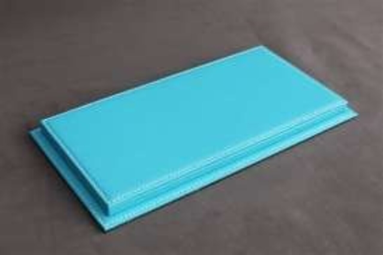 Atlantic Mulhouse Deluxe Display Case + Turquoise Leather Base - 1:24 - Atlantic Atlantic Mulhouse Deluxe Display Case + Turquoise Leather Base - 1:24 - Atlantic