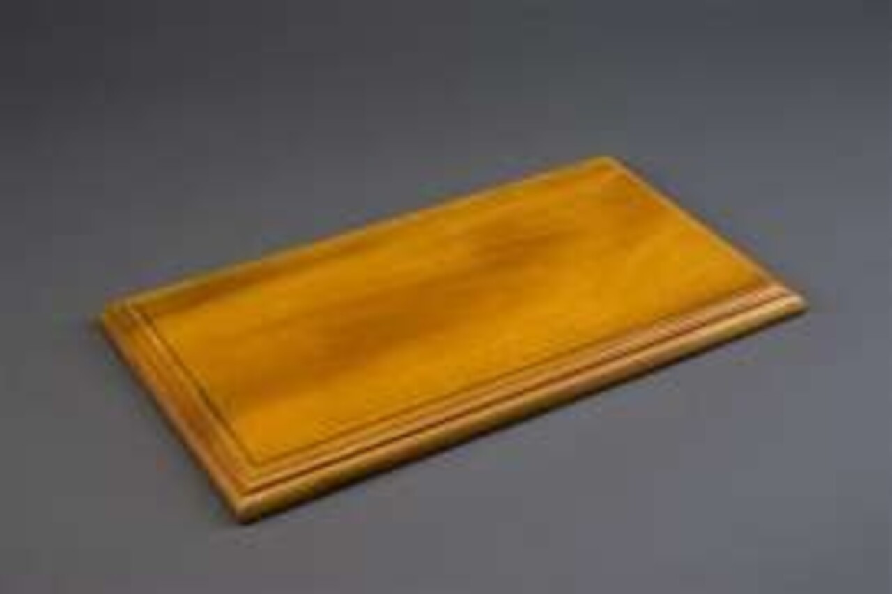 Atlantic Aichi Deluxe Acrylic Display Case + Lime Wood Base Narrow Edge - 1:43 - Atlantic