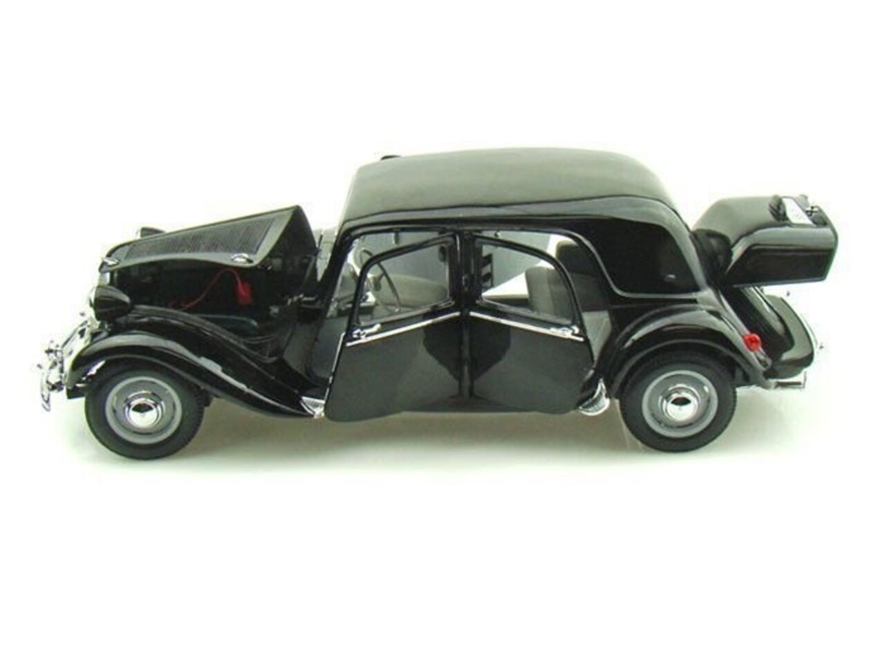 Citroen Citroën 15CV 6 Cyl 1952 - 1:18 - Maisto