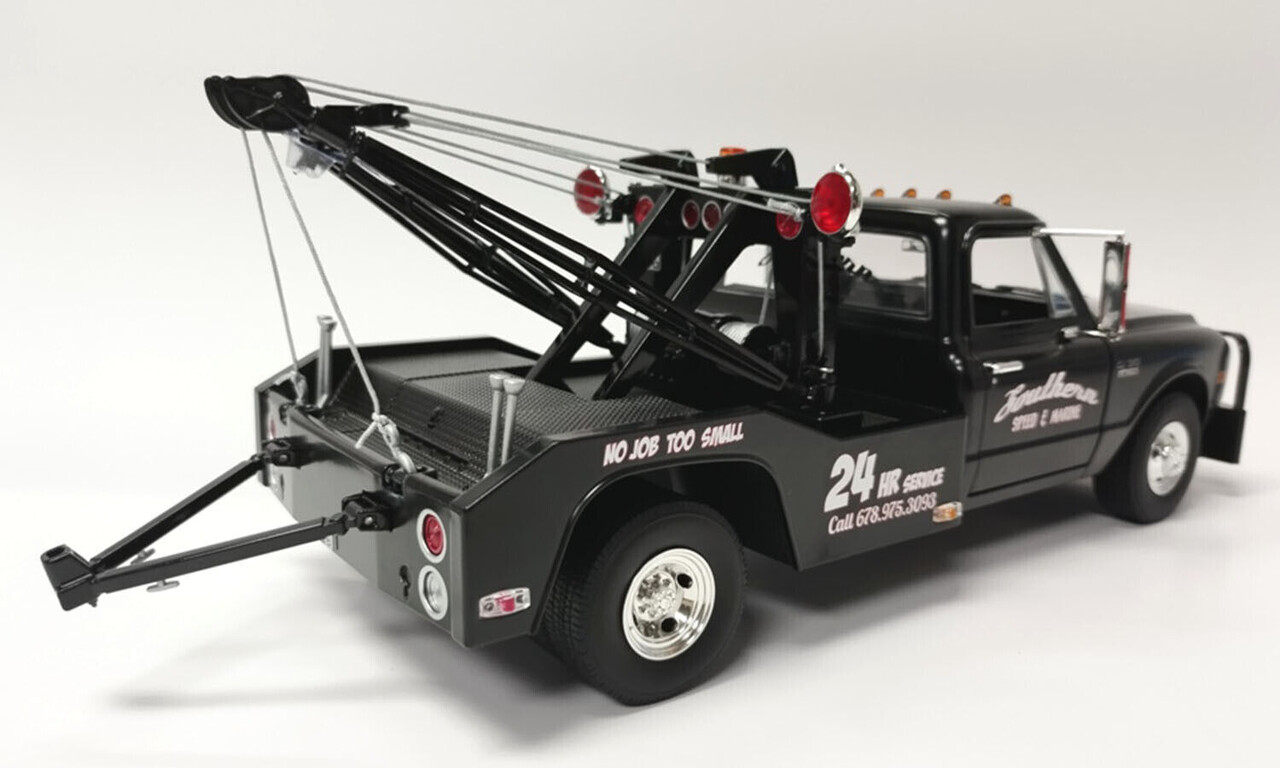 Chevrolet Chevrolet C-30 Pick-Up 'Southern Speed & Marine' Wrecker Road Service 1969 - 1:18 - ACME Chevrolet Chevrolet C-30 Pick-Up 'Southern Speed & Marine' Wrecker Road Service 1969 - 1:18 - ACME