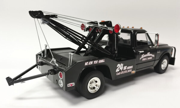 Chevrolet Chevrolet C-30 Pick-Up 'Southern Speed & Marine' Wrecker Road Service 1969 - 1:18 - ACME Chevrolet Chevrolet C-30 Pick-Up 'Southern Speed & Marine' Wrecker Road Service 1969 - 1:18 - ACME