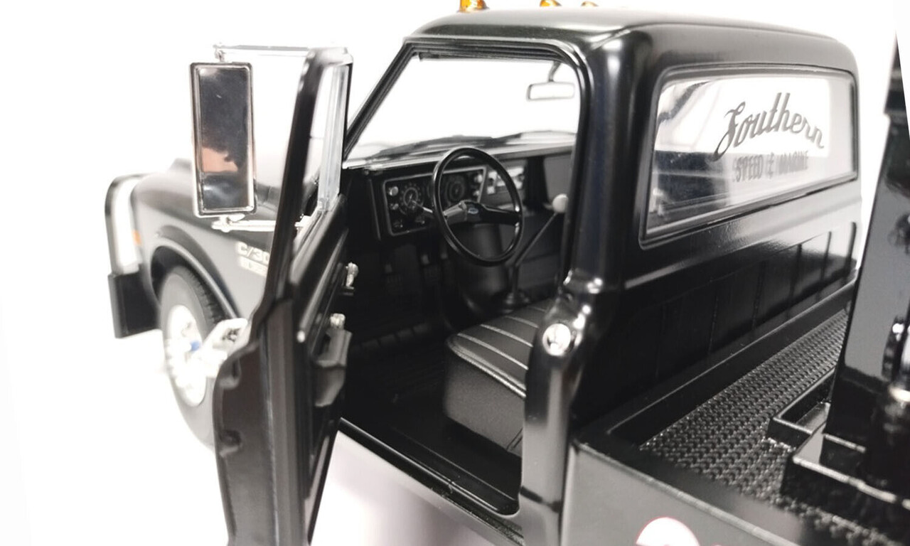 Chevrolet Chevrolet C-30 Pick-Up 'Southern Speed & Marine' Wrecker Road Service 1969 - 1:18 - ACME Chevrolet Chevrolet C-30 Pick-Up 'Southern Speed & Marine' Wrecker Road Service 1969 - 1:18 - ACME