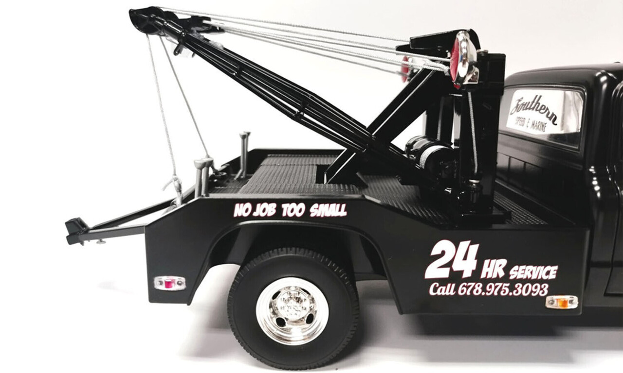 Chevrolet Chevrolet C-30 Pick-Up 'Southern Speed & Marine' Wrecker Road Service 1969 - 1:18 - ACME Chevrolet Chevrolet C-30 Pick-Up 'Southern Speed & Marine' Wrecker Road Service 1969 - 1:18 - ACME