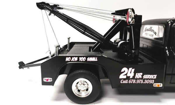 Chevrolet Chevrolet C-30 Pick-Up 'Southern Speed & Marine' Wrecker Road Service 1969 - 1:18 - ACME Chevrolet Chevrolet C-30 Pick-Up 'Southern Speed & Marine' Wrecker Road Service 1969 - 1:18 - ACME