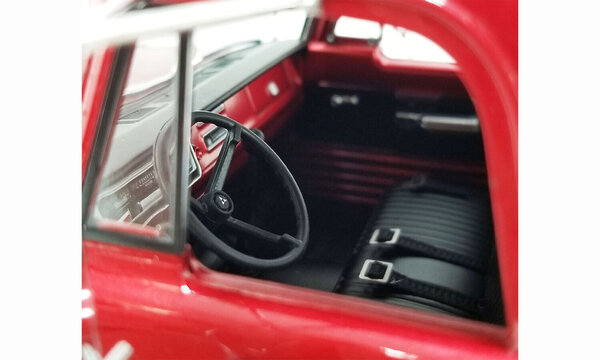 Dodge Dodge D-300 Ramp Truck Car Transporter 'Mazmanian Racing' 1970 - 1:18 - ACME Dodge Dodge D-300 Ramp Truck Car Transporter 'Mazmanian Racing' 1970 - 1:18 - ACME