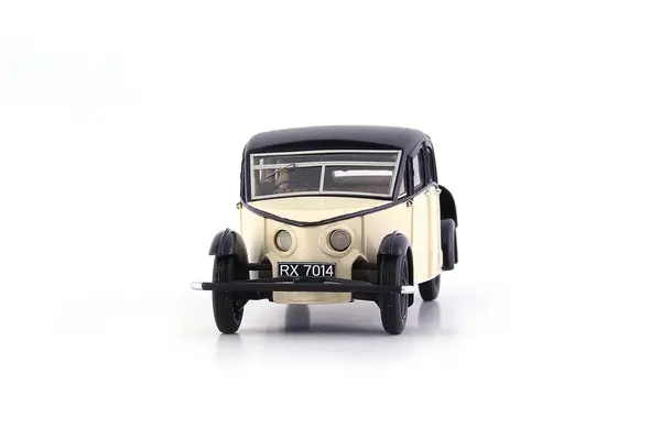 Burney Burney R-100 Streamline 1930 (Great Britain) - 1:43 - Autocult Burney Burney R-100 Streamline 1930 (Great Britain) - 1:43 - Autocult