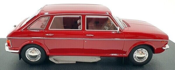 Austin Austin Maxi 1750 1971 - 1:18 - Cult Scale Models Austin Austin Maxi 1750 1971 - 1:18 - Cult Scale Models