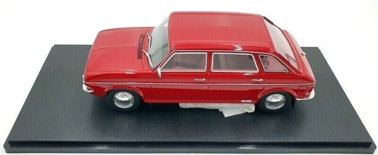 Austin Austin Maxi 1750 1971 - 1:18 - Cult Scale Models Austin Austin Maxi 1750 1971 - 1:18 - Cult Scale Models