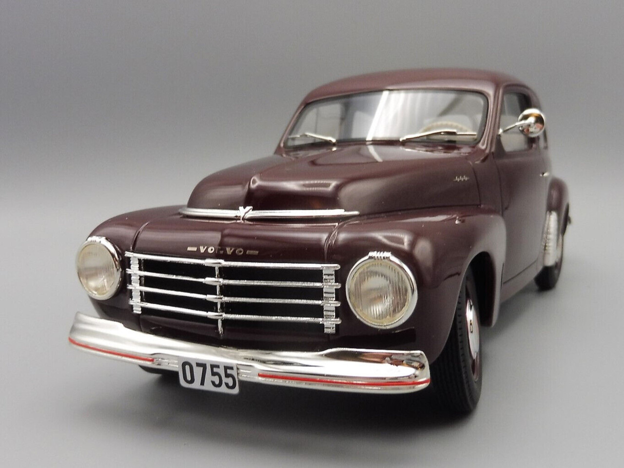 Volvo Volvo PV444 1947 - 1:18 - Cult Scale Models Volvo Volvo PV444 1947 - 1:18 - Cult Scale Models