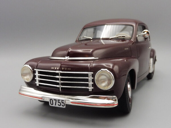 Volvo Volvo PV444 1947 - 1:18 - Cult Scale Models Volvo Volvo PV444 1947 - 1:18 - Cult Scale Models