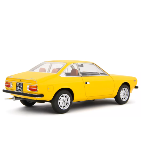 Lancia Lancia Beta Coupe 1973 - 1:18 - Laudoracing - Model Lancia Lancia Beta Coupe 1973 - 1:18 - Laudoracing - Model
