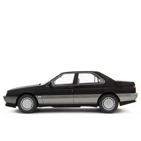 Alfa Romeo Alfa Romeo 164 2.0i Twin Spark 1987 - 1:18 - Laudoracing - Model Alfa Romeo Alfa Romeo 164 2.0i Twin Spark 1987 - 1:18 - Laudoracing - Model