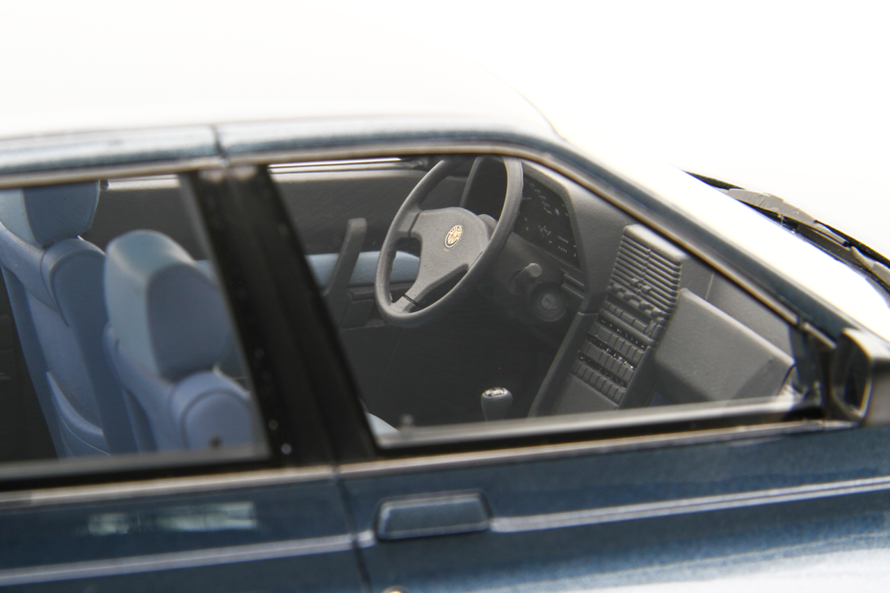 Alfa Romeo Alfa Romeo 164 2.0i Twin Spark 1987 - 1:18 - Laudoracing - Model