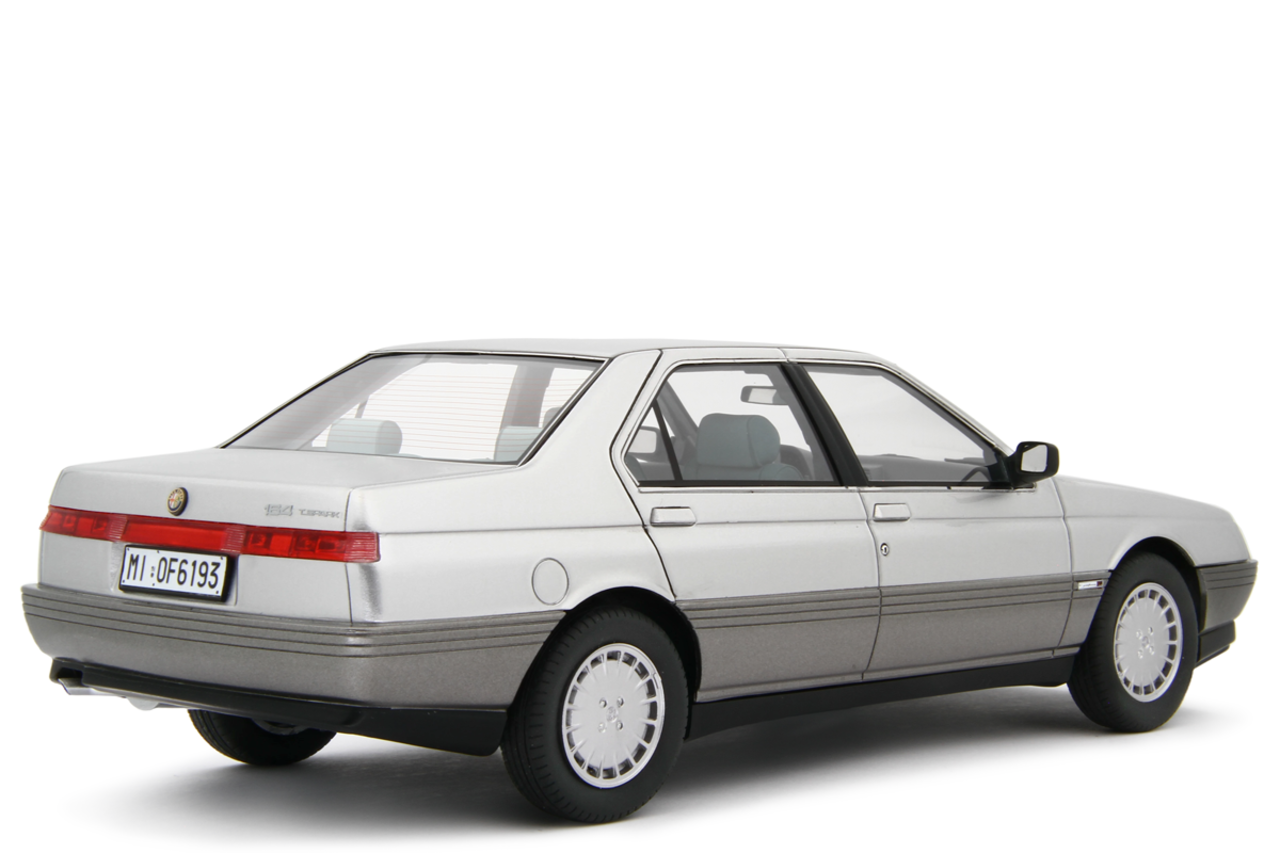 Alfa Romeo Alfa Romeo 164 2.0i Twin Spark 1987 - 1:18 - Laudoracing - Model Alfa Romeo Alfa Romeo 164 2.0i Twin Spark 1987 - 1:18 - Laudoracing - Model