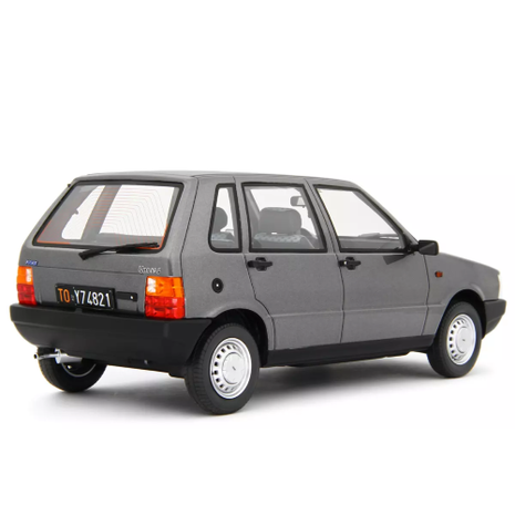 Fiat Fiat Uno 55S 1983 - 1:18 - Laudoracing - Model Fiat Fiat Uno 55S 1983 - 1:18 - Laudoracing - Model