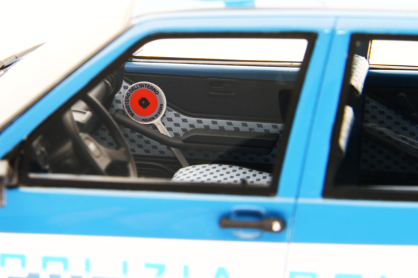 Fiat Fiat Uno 55S 1983 Polizia - 1:18 - Laudoracing - Model Fiat Fiat Uno 55S 1983 Polizia - 1:18 - Laudoracing - Model