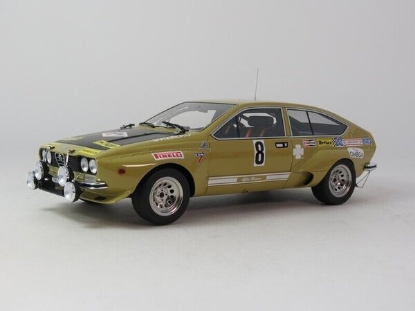 Alfa Romeo Alfa Romeo Alfetta GT Gr.2 #8 4th Rally Quattro Regioni 1975 (Night Version) - 1:18 - LS Collectibles