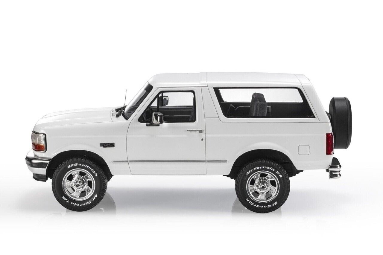 Ford Ford Bronco 1992 - 1:18 - LS Collectibles