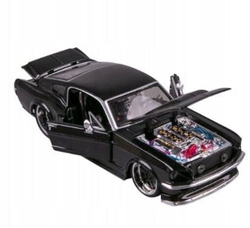 Ford Ford Mustang GT 1967 (Kit) - 1:24 - Maisto