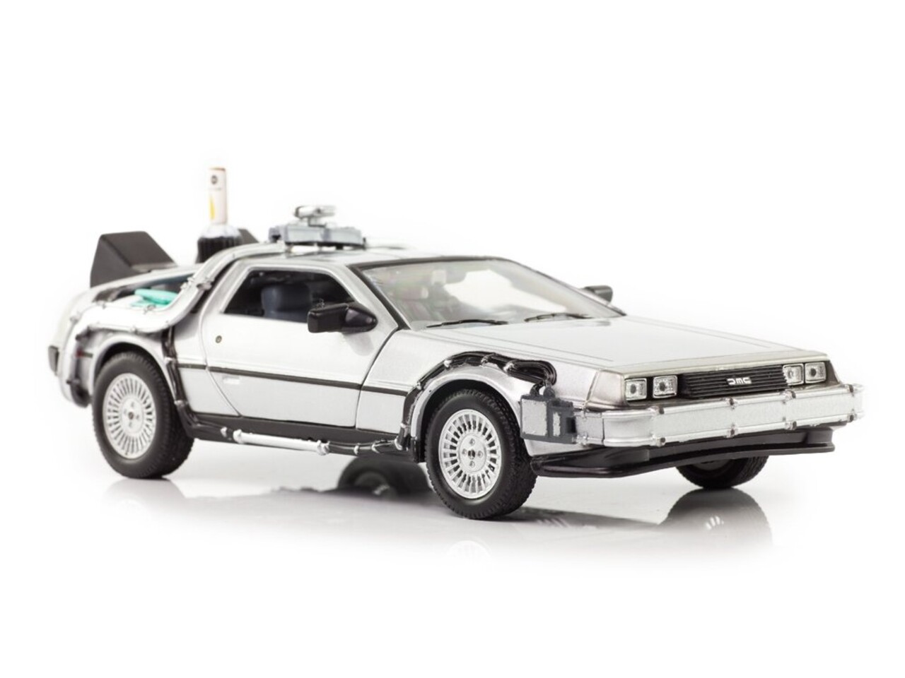 Movie Memorabilia DeLorean Time Machine Back To The Future II - 1:24 - Welly