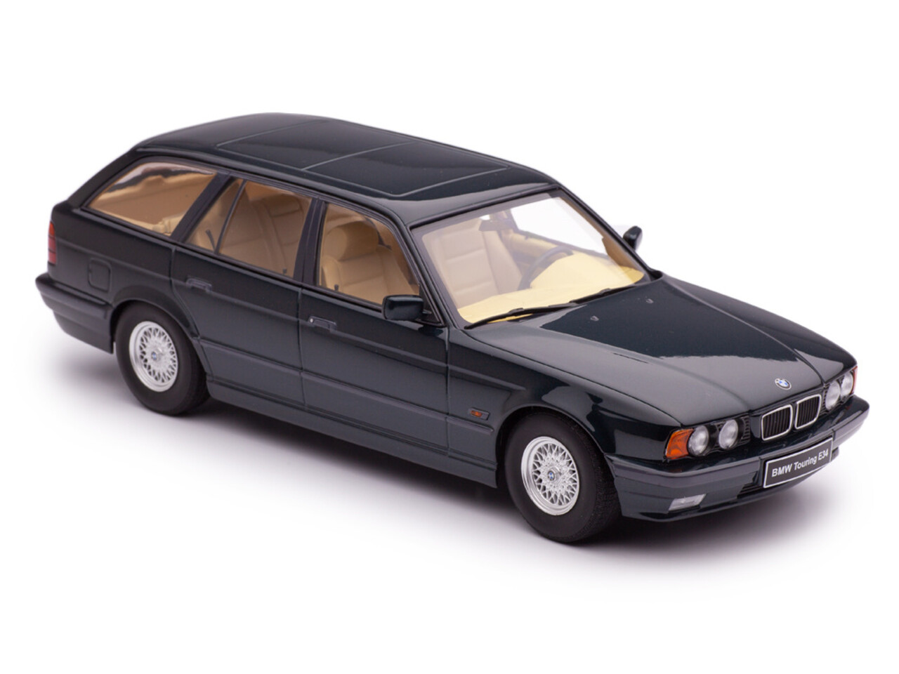BMW BMW 5-Series Touring E34 1996 - 1:18 - Triple 9 Collection BMW BMW 5-Series Touring E34 1996 - 1:18 - Triple 9 Collection