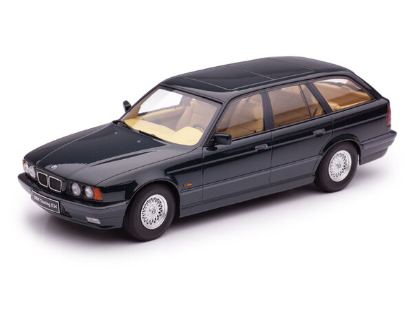 BMW BMW 5-Series Touring E34 1996 - 1:18 - Triple 9 Collection BMW BMW 5-Series Touring E34 1996 - 1:18 - Triple 9 Collection