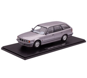 BMW BMW 5-Series Touring E34 1996 - 1:18 - Triple 9 Collection