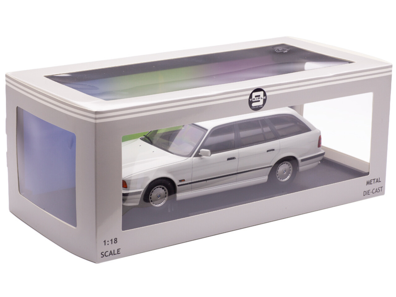 BMW BMW 5-Series Touring E34 1996 - 1:18 - Triple 9 Collection BMW BMW 5-Series Touring E34 1996 - 1:18 - Triple 9 Collection