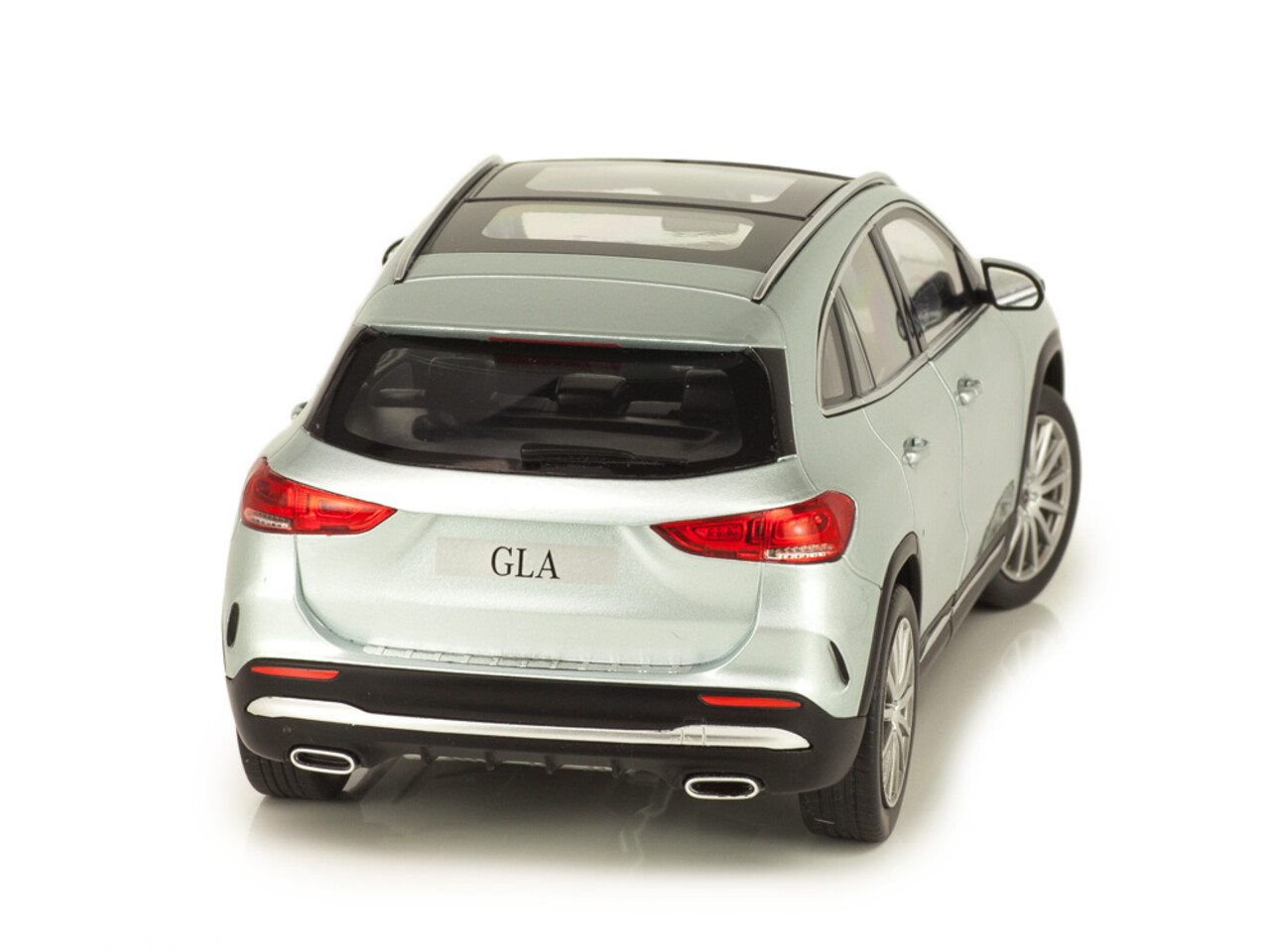 Mercedes-Benz Mercedes-Benz GLA - 1:18 - Z Models