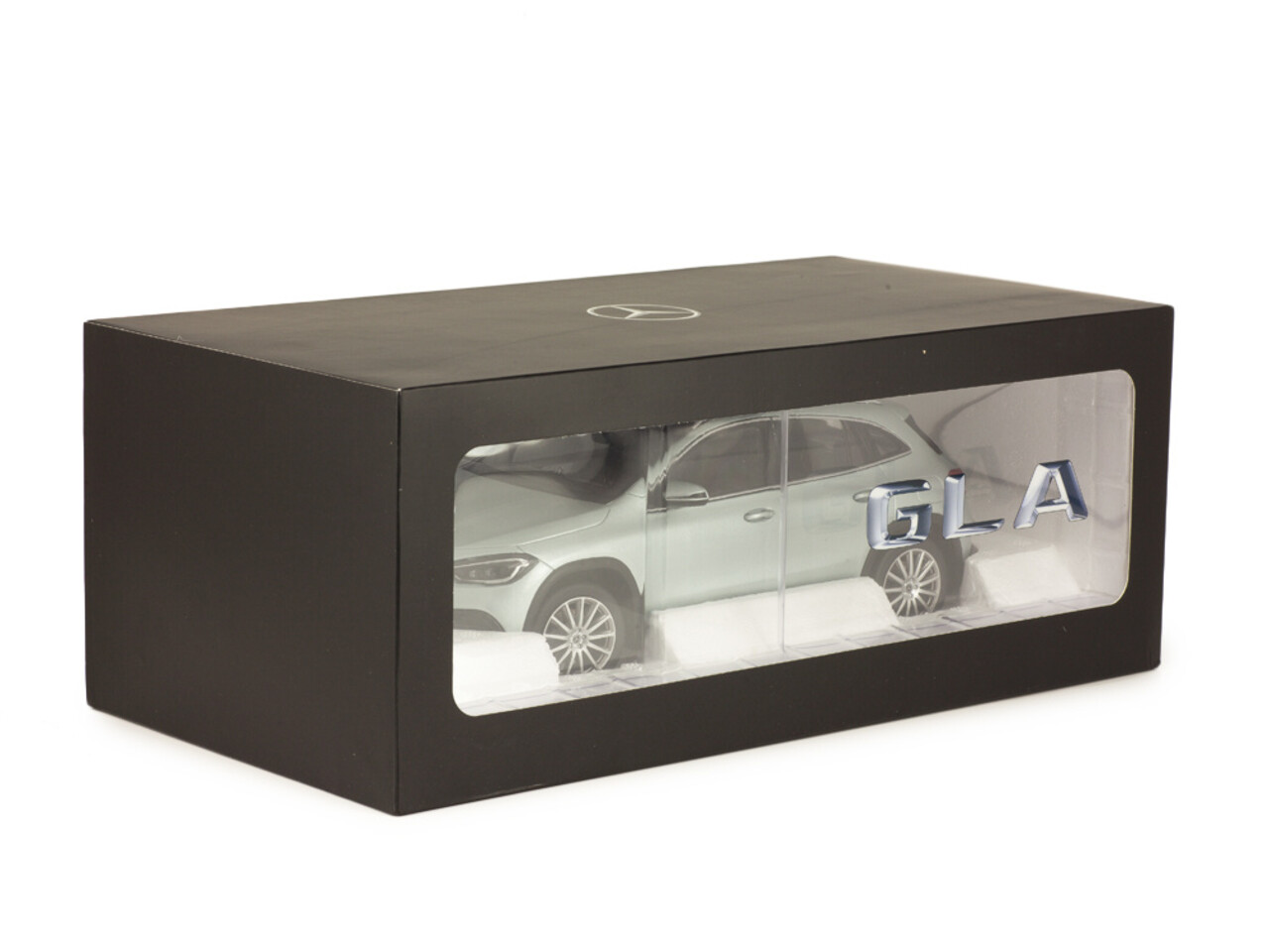 Mercedes-Benz Mercedes-Benz GLA - 1:18 - Z Models