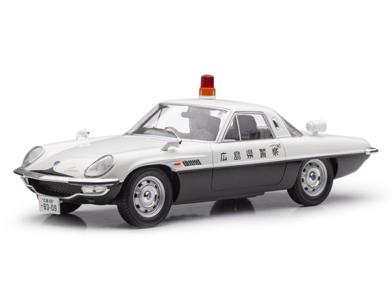 Mazda Mazda Cosmo Sport Police - 1:18 - First1:18 Models Mazda Mazda Cosmo Sport Police - 1:18 - First1:18 Models