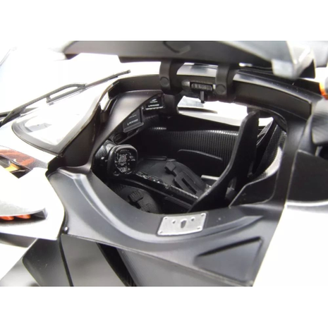 Aston Martin Aston Martin Valkyrie Special Edition 2022 - 1:18 - Maisto