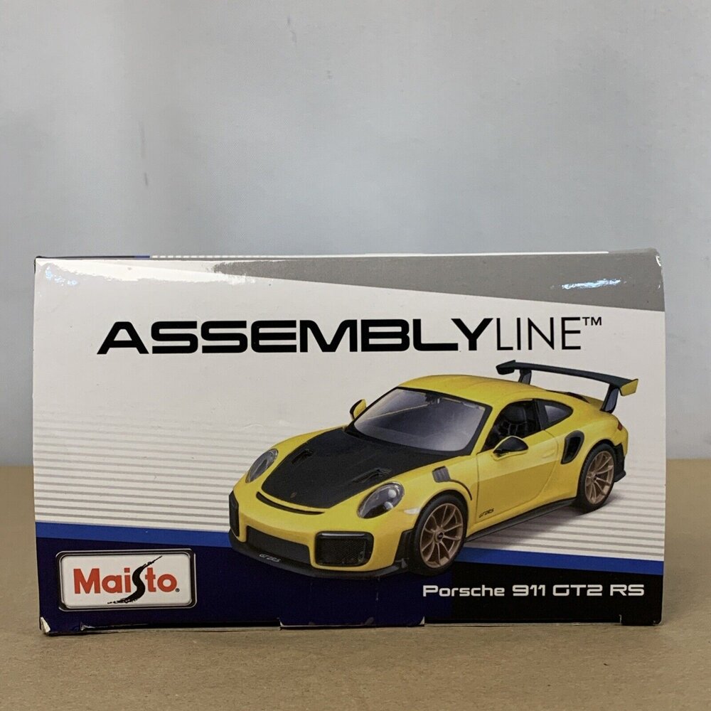Porsche Porsche 911 GT2 RS 'Metal Modelkit' - 1:24 - Maisto Porsche Porsche 911 GT2 RS 'Metal Modelkit' - 1:24 - Maisto