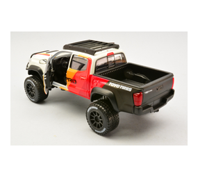 Toyota Toyota Tacoma 'TRD PRO' 2023 - 1:27 - Maisto
