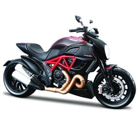 Ducati Ducati Diavel Carbon 2011 'Modelkit' - 1:12 - Maisto Ducati Ducati Diavel Carbon 2011 'Modelkit' - 1:12 - Maisto