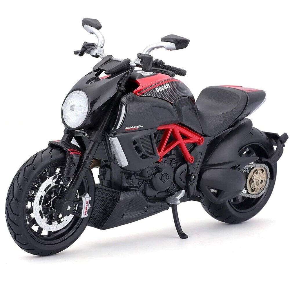 Ducati Ducati Diavel Carbon 2011 - 1:12 - Maisto