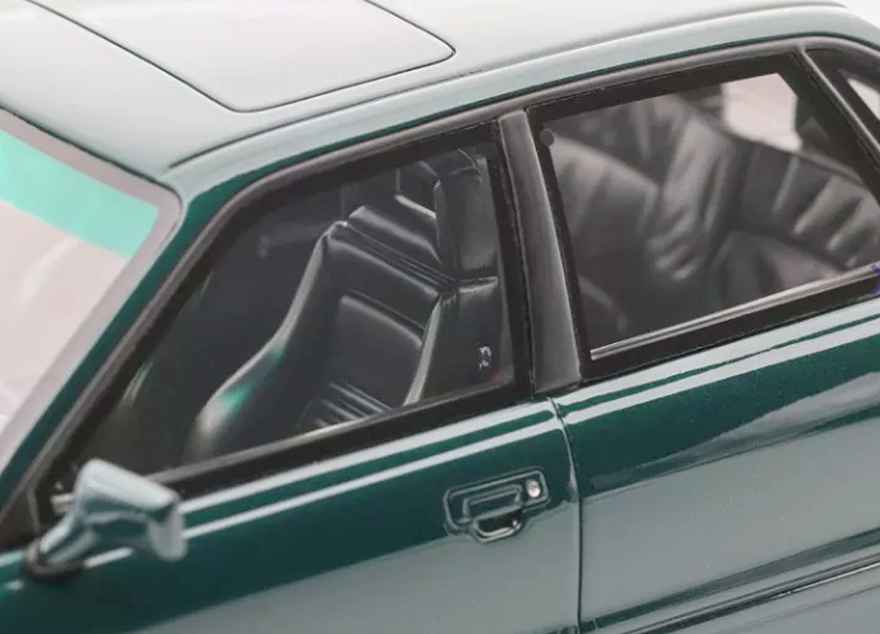 Audi Audi S2 Sedan 1993 - 1:18 - Otto Mobile Models Audi Audi S2 Sedan 1993 - 1:18 - Otto Mobile Models