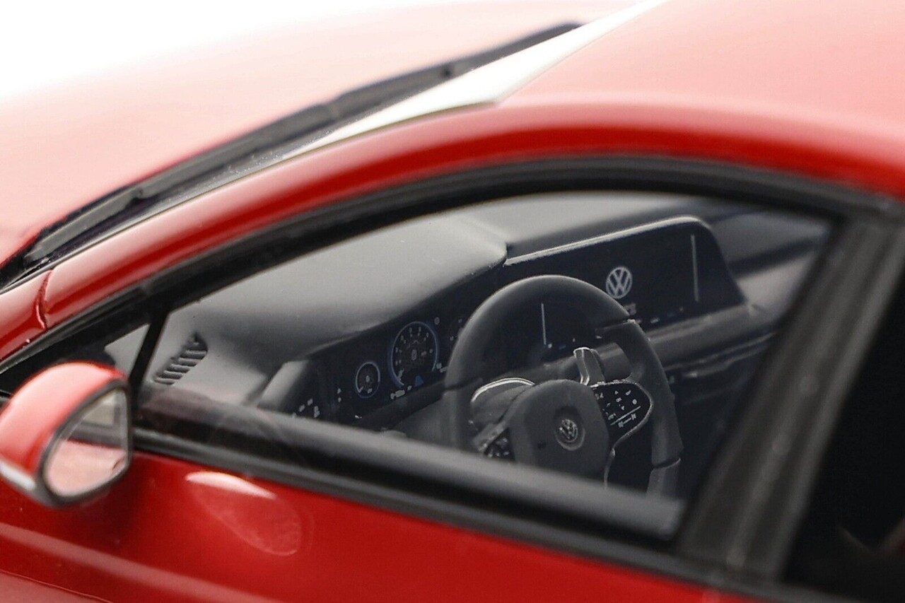 Volkswagen Volkswagen Golf VIII GTi 2021 - 1:18 - Otto Mobile Models Volkswagen Volkswagen Golf VIII GTi 2021 - 1:18 - Otto Mobile Models