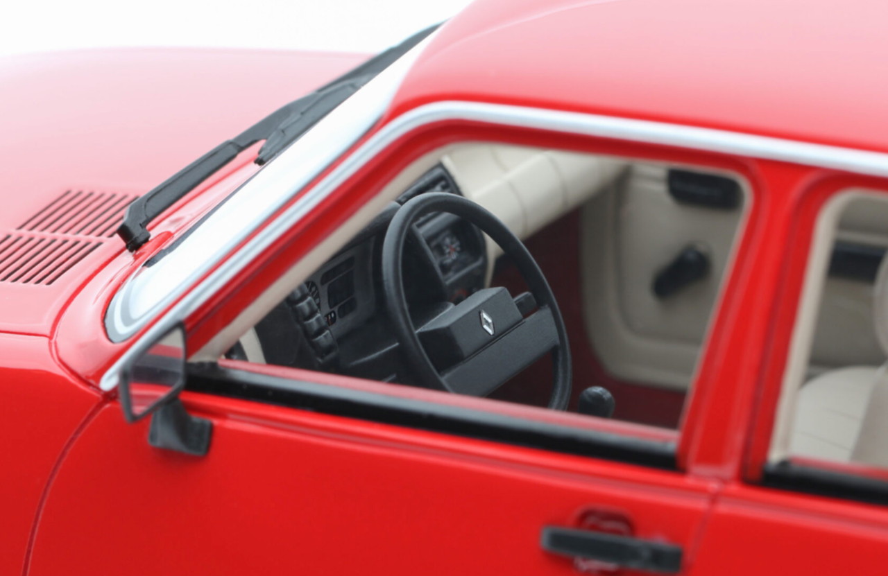 Renault Renault 5 GTL (5 Doors) 1984 - 1:18 - Otto Mobile Models Renault Renault 5 GTL (5 Doors) 1984 - 1:18 - Otto Mobile Models