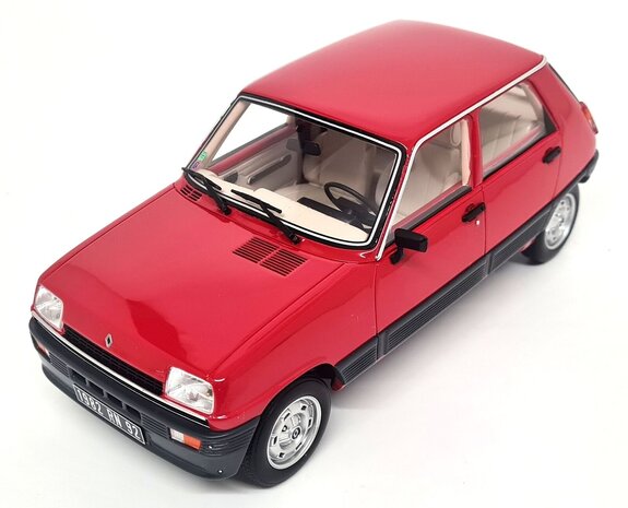 Renault Renault 5 GTL (5 Doors) 1984 - 1:18 - Otto Mobile Models Renault Renault 5 GTL (5 Doors) 1984 - 1:18 - Otto Mobile Models