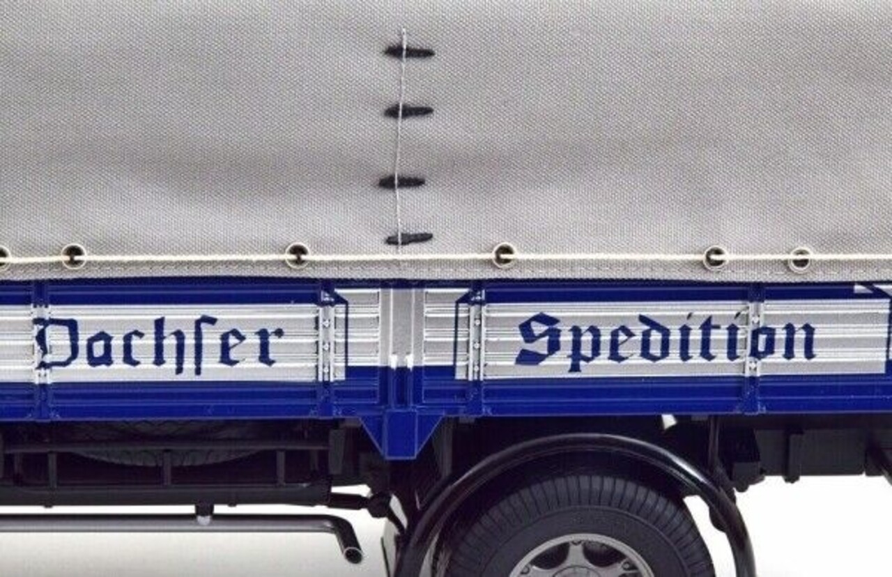 Krupp Krupp Titan SWL 80 Rigid Platform Truck 4x2 + Cover 1950 - 1:18 - Road Kings Krupp Krupp Titan SWL 80 Rigid Platform Truck 4x2 + Cover 1950 - 1:18 - Road Kings