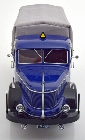 Krupp Krupp Titan SWL 80 Rigid Platform Truck 4x2 + Cover 1950 - 1:18 - Road Kings Krupp Krupp Titan SWL 80 Rigid Platform Truck 4x2 + Cover 1950 - 1:18 - Road Kings