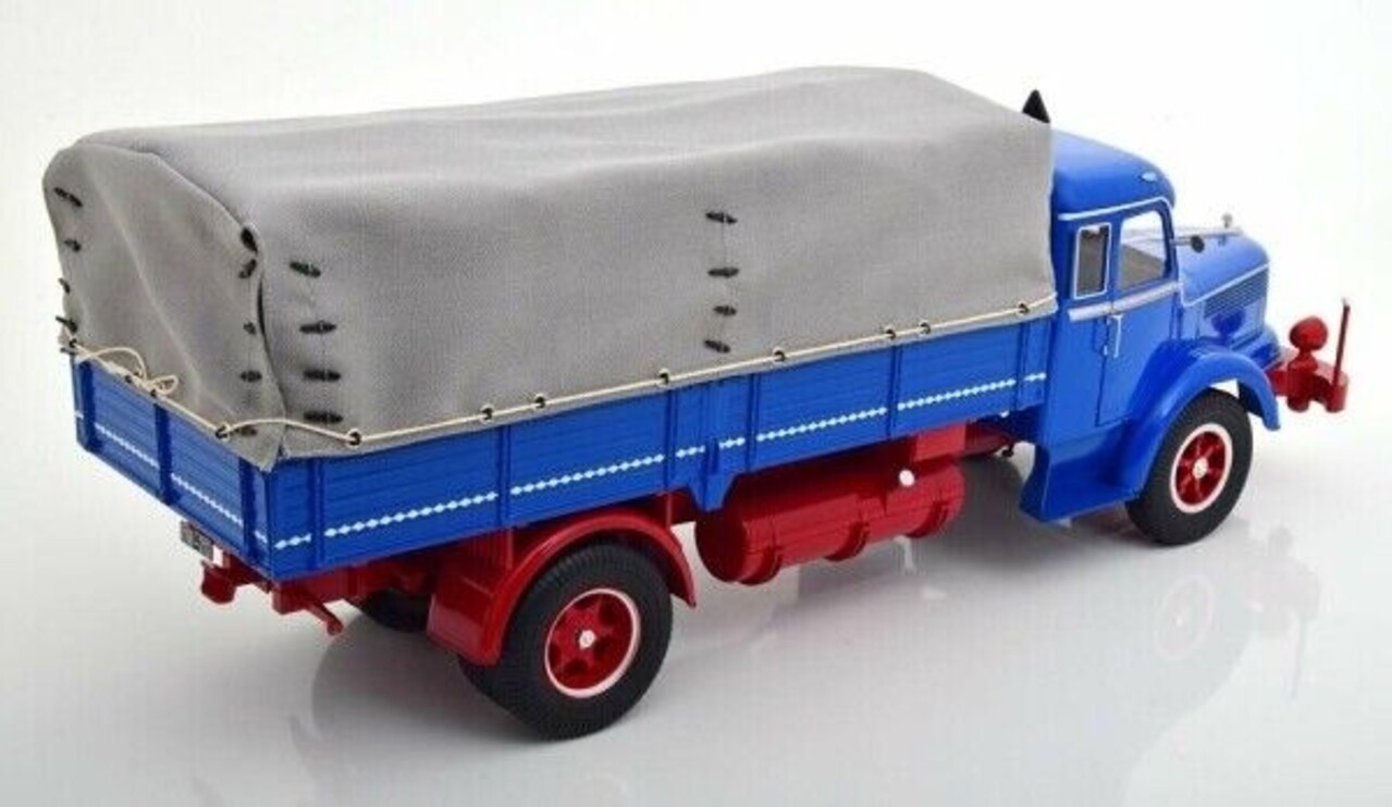 Krupp Krupp Titan SWL 80 Rigid Platform Truck 4x2 + Cover 1950 - 1:18 - Road Kings Krupp Krupp Titan SWL 80 Rigid Platform Truck 4x2 + Cover 1950 - 1:18 - Road Kings